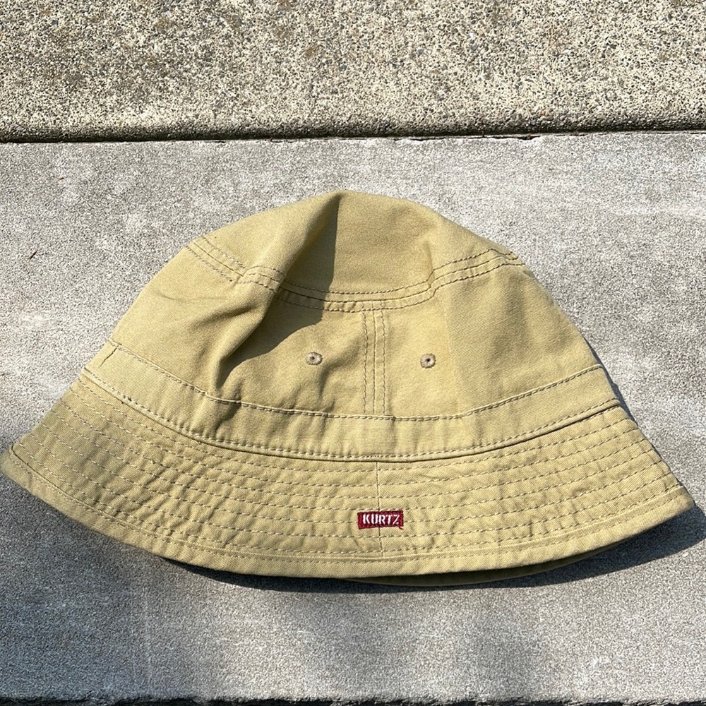 Kurtz Khaki Bucket Hall (NWT)
